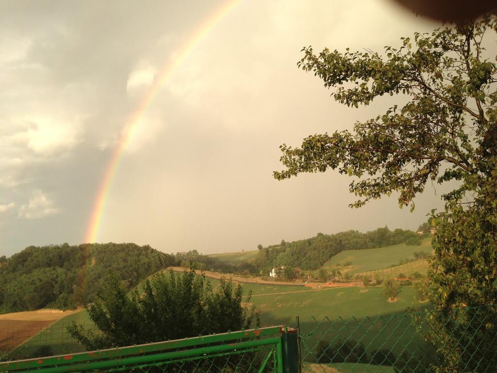פידנצה Agriturismo Alba Del Borgo מראה חיצוני תמונה